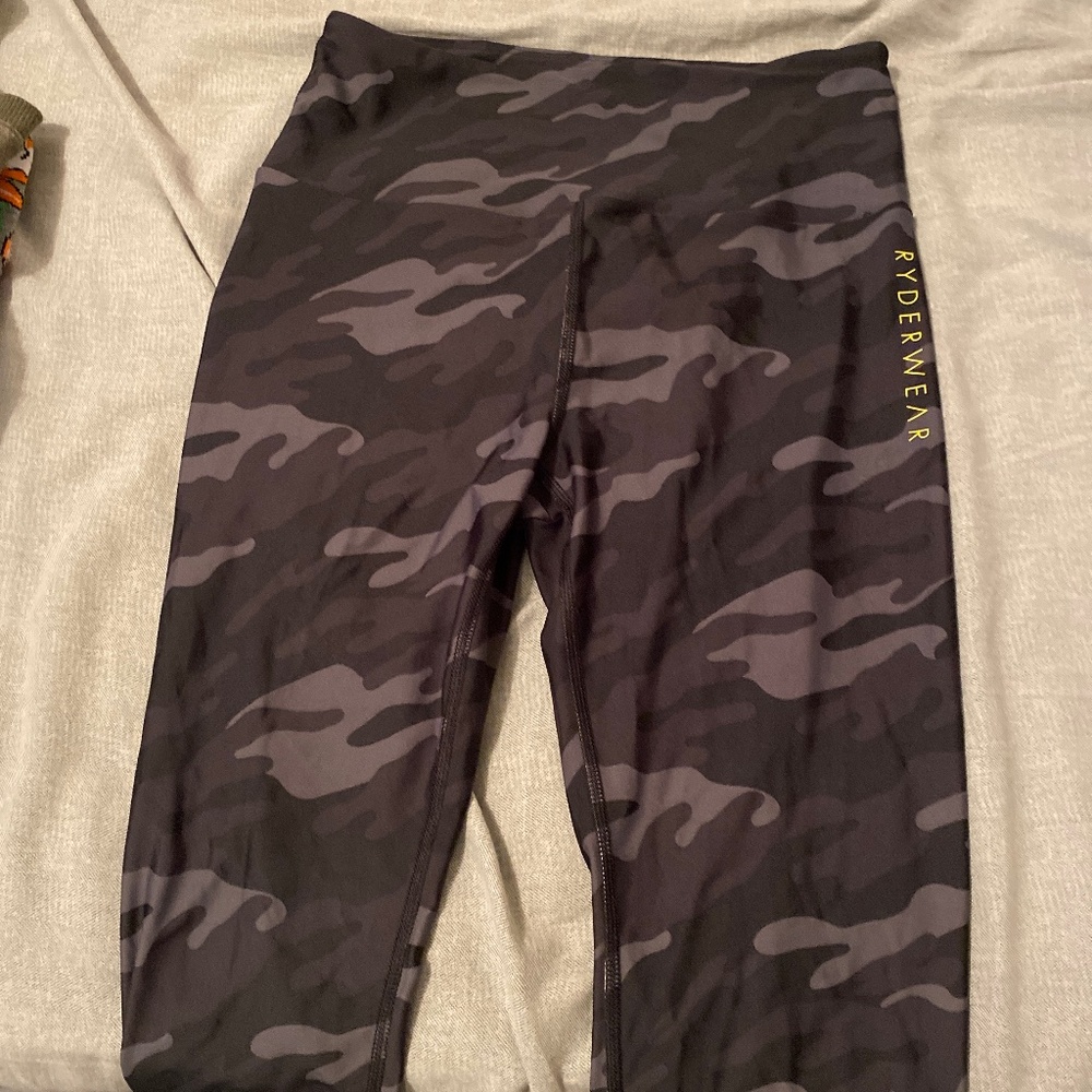 Ryderwear leggings size medium